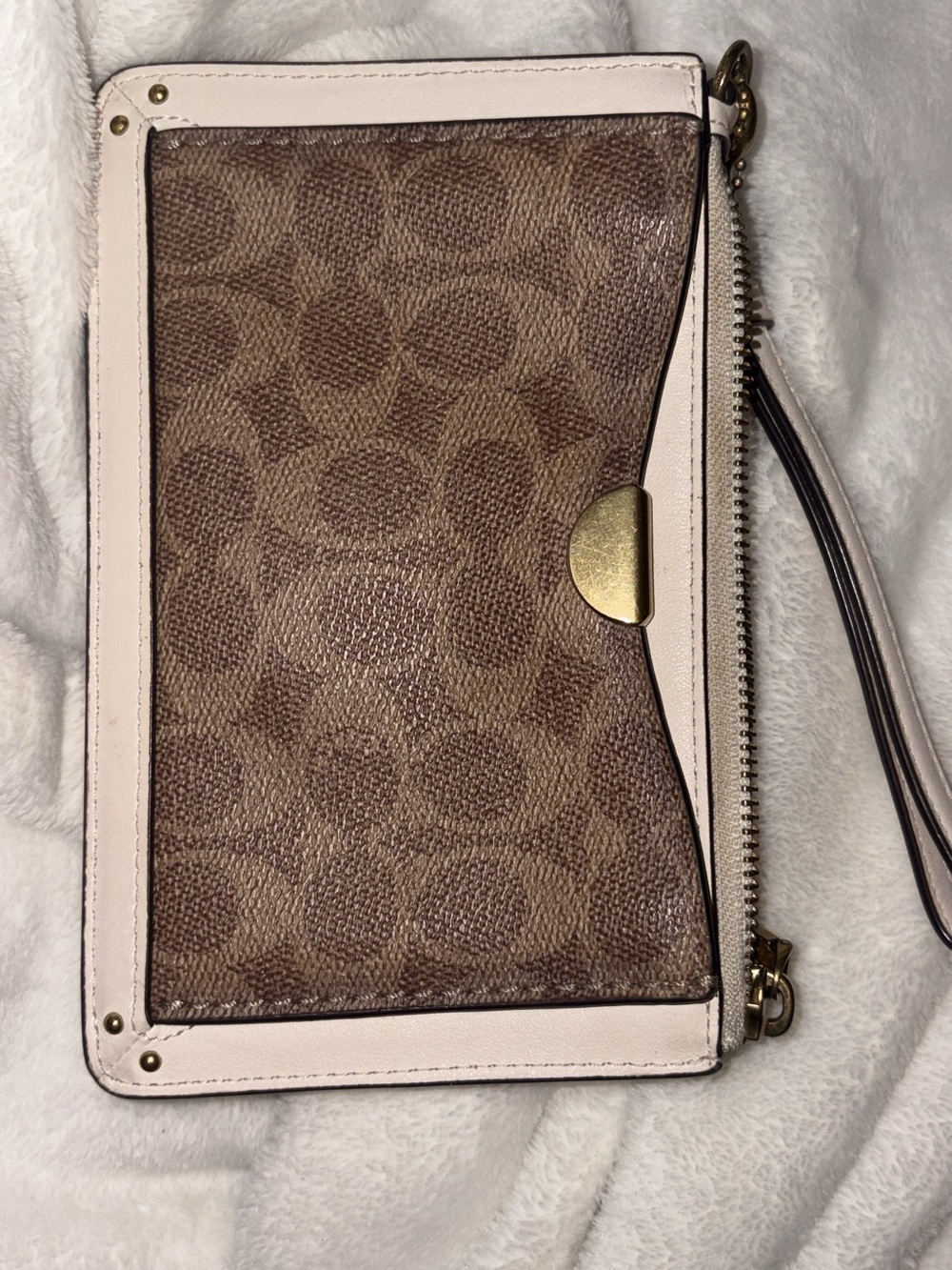 Coach Dreamer Wristlet — Style 73958
